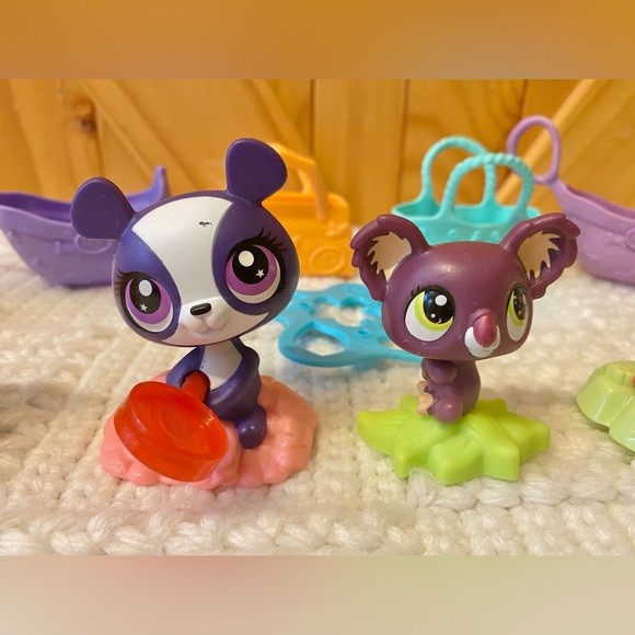Littlest Pet Shop McDonald’s Happy Meal Toys - Picture 4 of 7